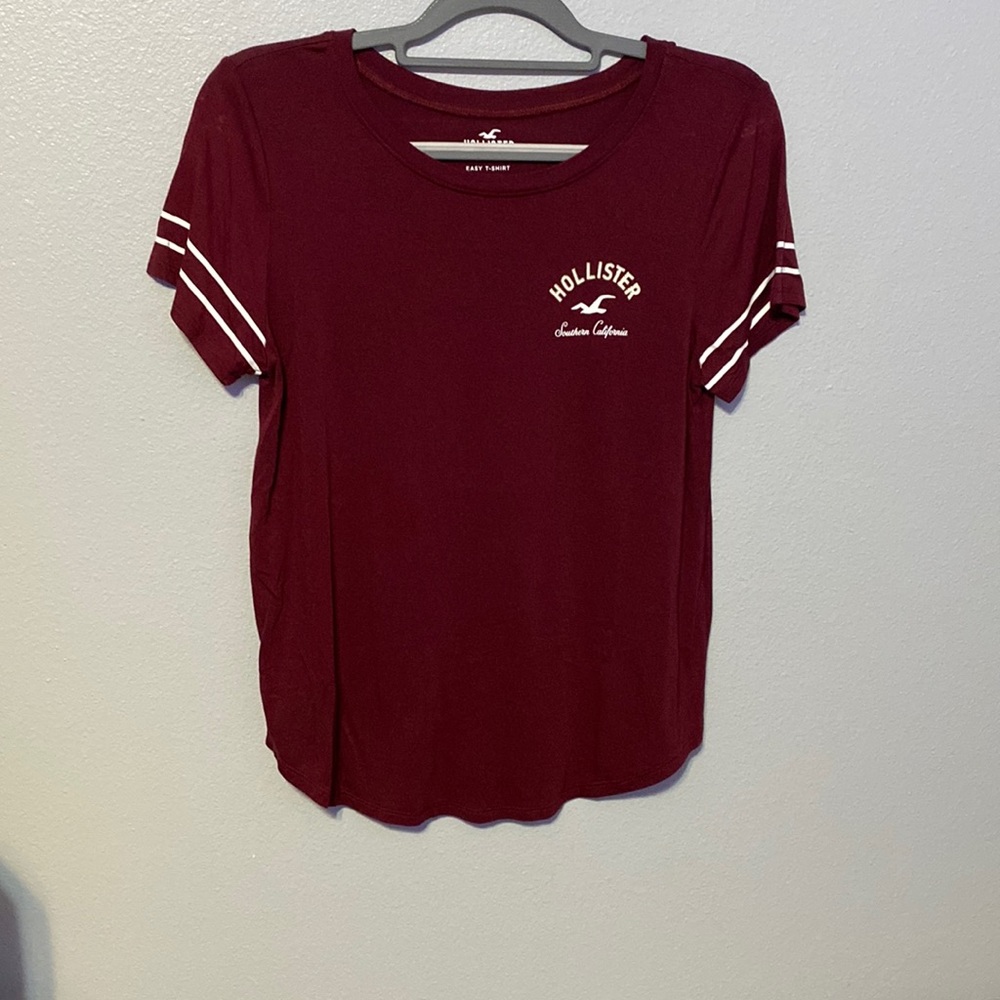 Hollister, maroon, soft tee shirt, small